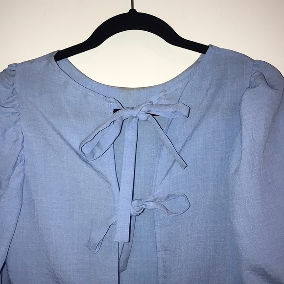LF favlux Top with Back Bow tie detail puff sleeve - Picture 7 of 9